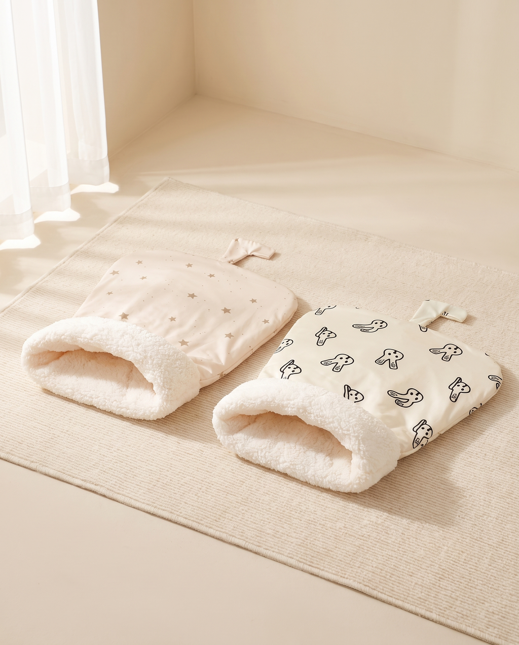 The Tuck-In Bag in Oat and Bunny Print