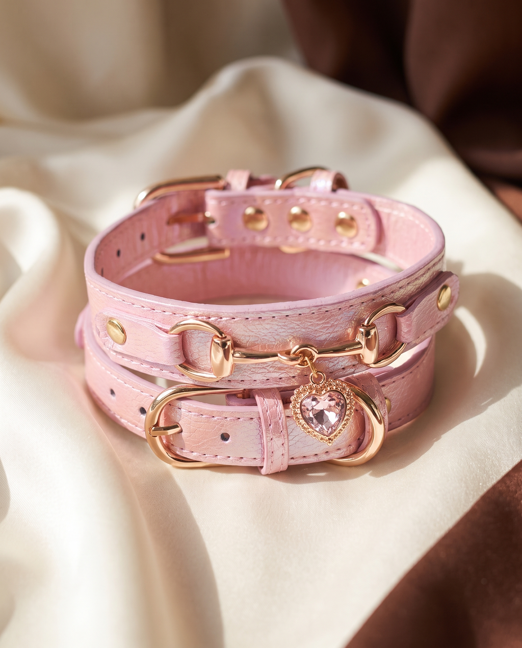 The Heart Charm Collar in Pearl Pink